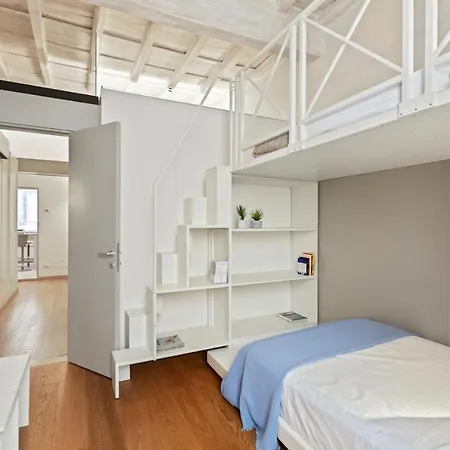 Gorgeous 3 Bed Flat Near Piazza Navona