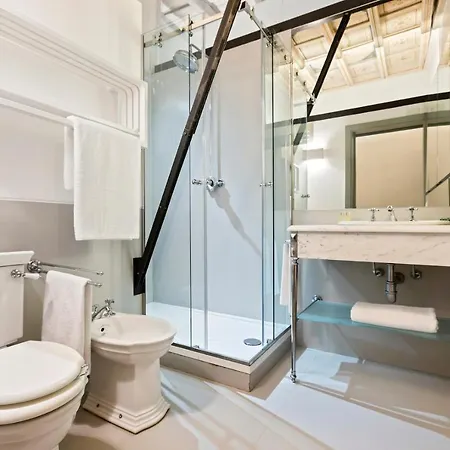 Gorgeous 3 Bed Flat Near Piazza Navona شقة